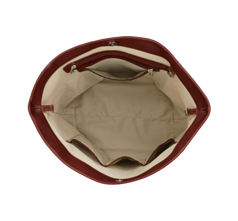 Faye II Open View 3